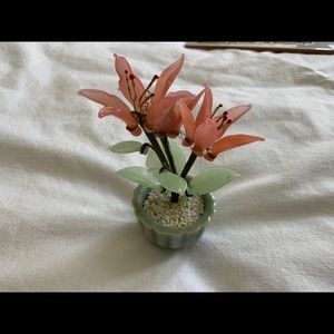 Coral & jade flower in pot decoration. Chinese. Vintage.